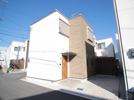 岡山3丁目貸家B棟外観写真