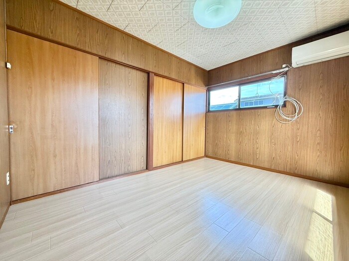 物件内観写真8　(居室)
