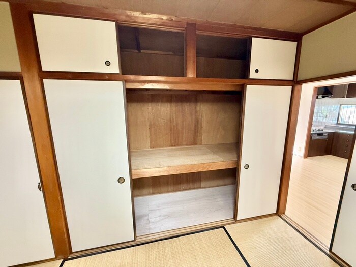 物件内観写真12　(収納)