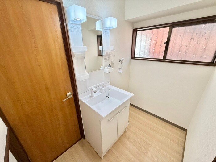 物件内観写真18　(洗面)