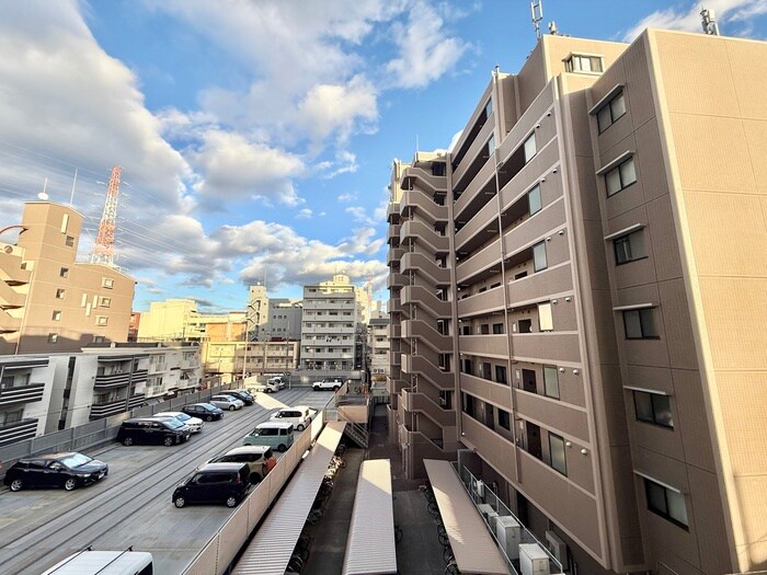 物件内観写真21　(室内からの展望)