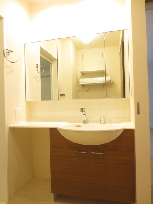 物件内観写真13　(洗面)