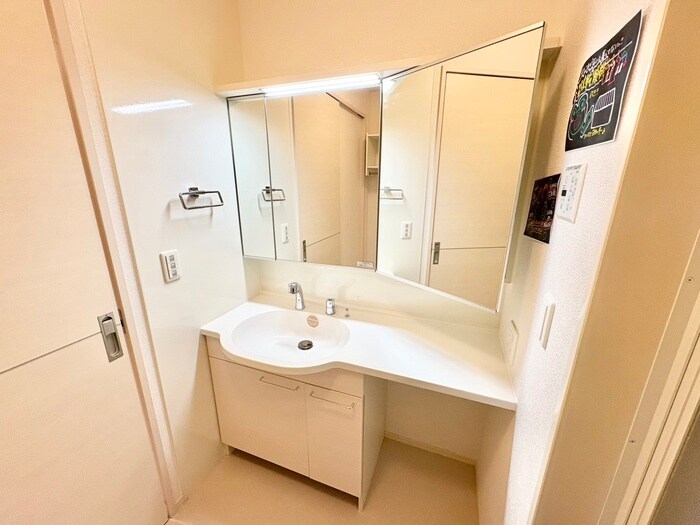 物件内観写真13　(洗面)