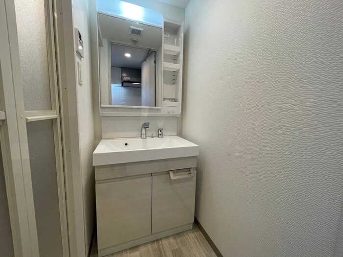 物件内観写真9　(洗面)