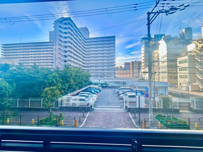 物件内観写真14　(室内からの展望)