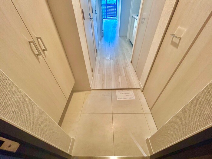 物件内観写真15　(玄関)