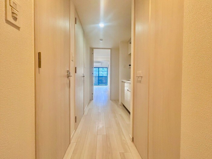 物件内観写真16　(廊下)