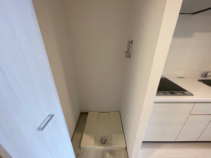 物件内観写真16　(洗濯機置場)