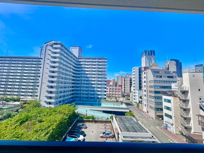 物件内観写真17　(室内からの展望)