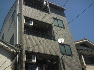 エトワ－ル三先外観写真