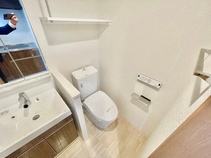 物件内観写真9　(トイレ)