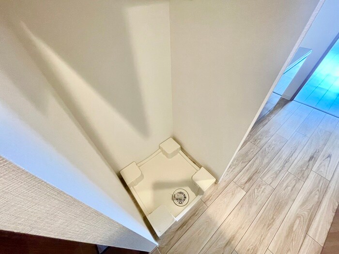 物件内観写真18　(洗濯機置場)