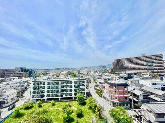 物件内観写真22　(室内からの展望)