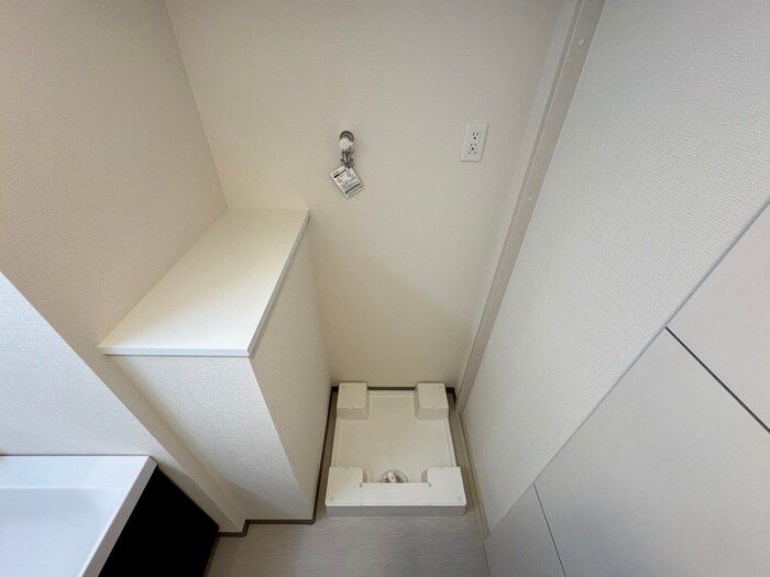 物件内観写真13　(洗濯機置場)