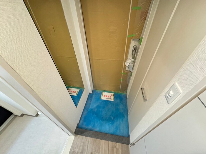 物件内観写真14　(玄関)