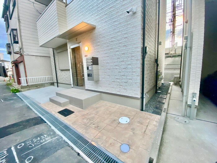 物件外観写真3　(駐輪場)