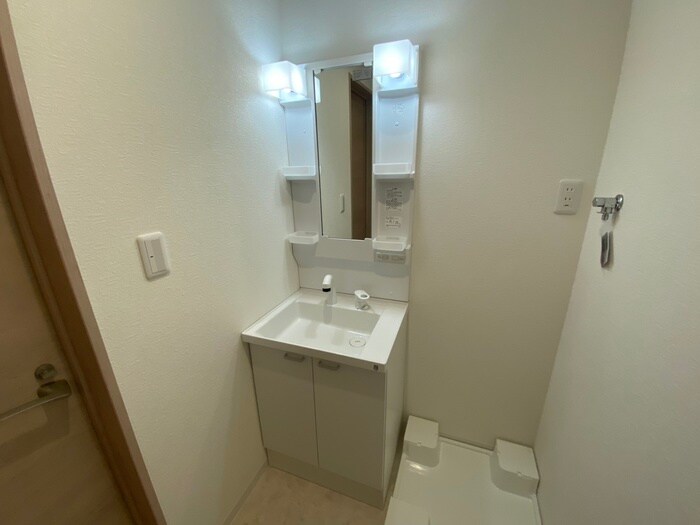 物件内観写真13　(洗面)