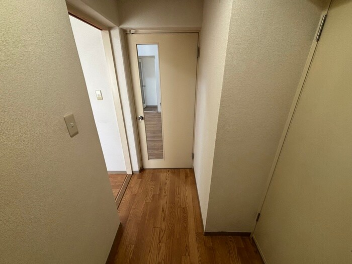 物件内観写真21　(廊下)