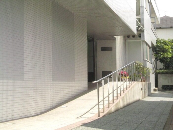 物件外観写真3　(建物設備)