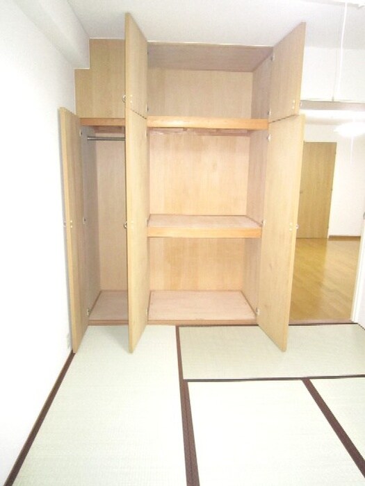 物件内観写真10　(収納)