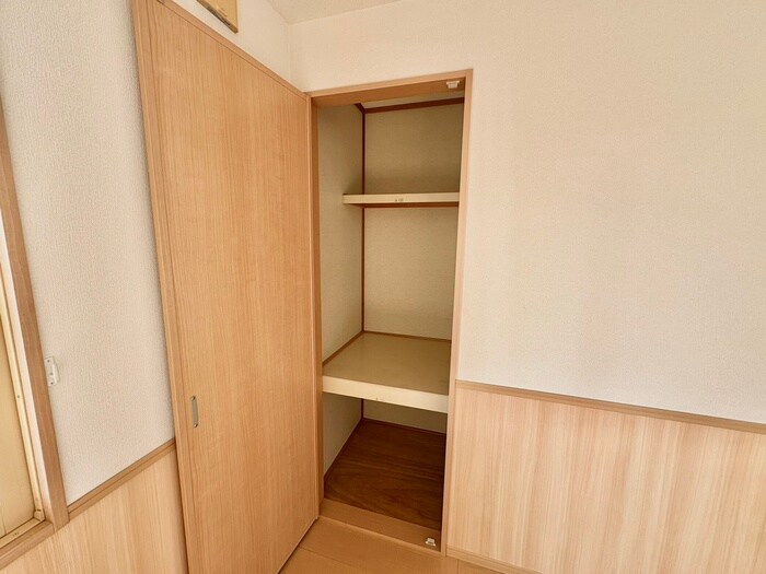 物件内観写真14　(収納)