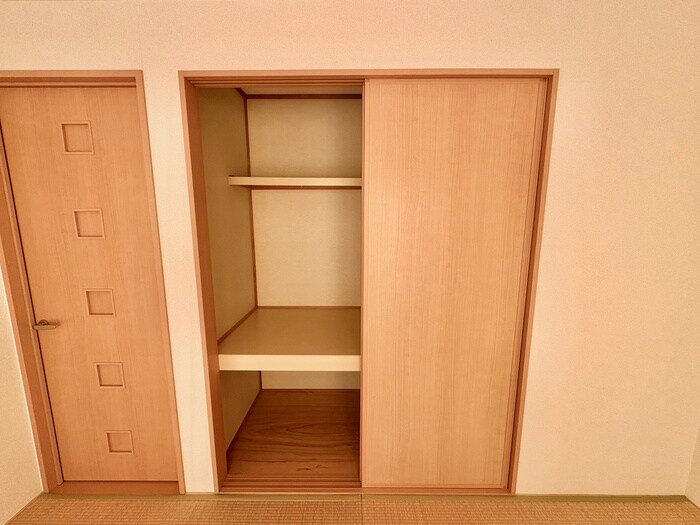 物件内観写真15　(収納)
