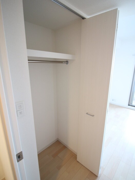 物件内観写真13　(収納)