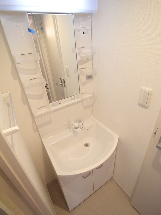 物件内観写真9　(洗面)