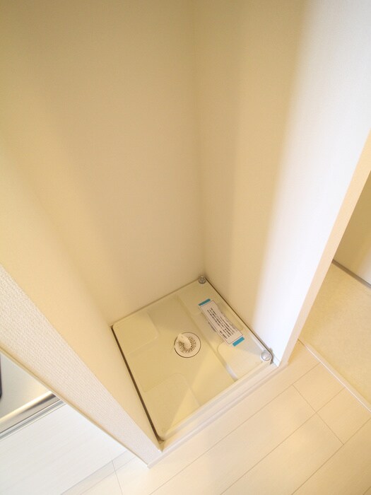 物件内観写真12　(洗濯機置場)