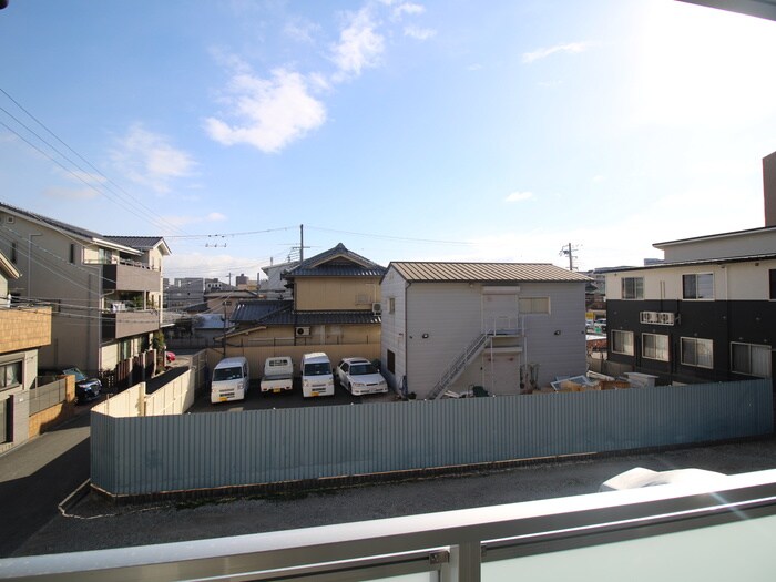 物件内観写真18　(室内からの展望)