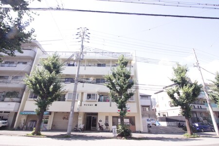 マンション灘外観写真