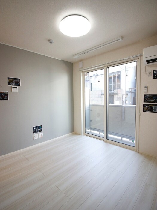 物件内観写真8　(居室)