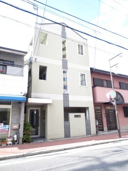 サンシャイン鳥居川外観写真