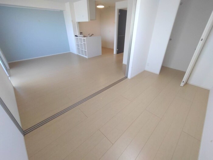 物件内観写真8　(居室)