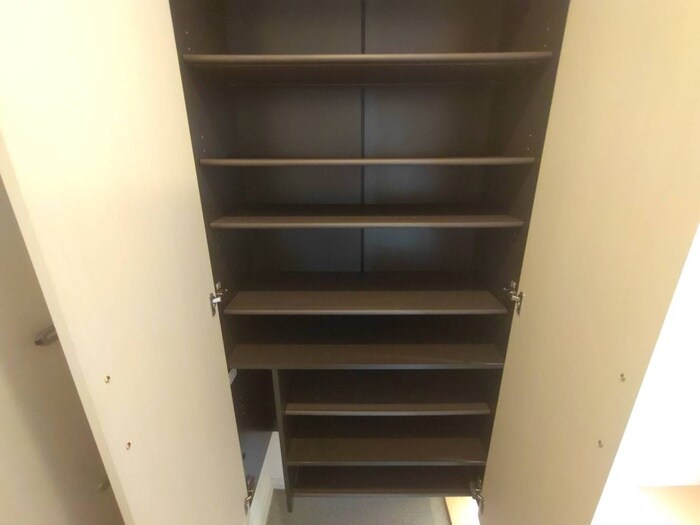 物件内観写真18　(靴箱)