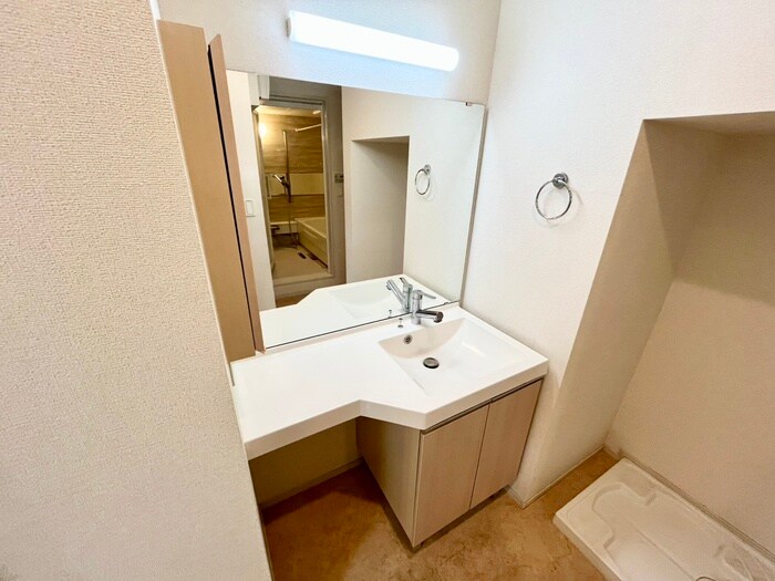 物件内観写真10　(洗面)