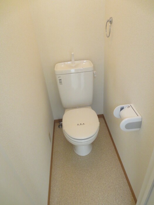 物件内観写真9　(トイレ)