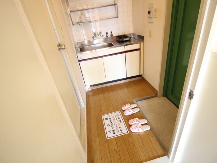 物件内観写真11　(廊下)