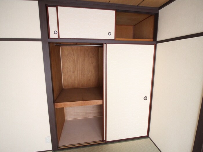 物件内観写真10　(収納)
