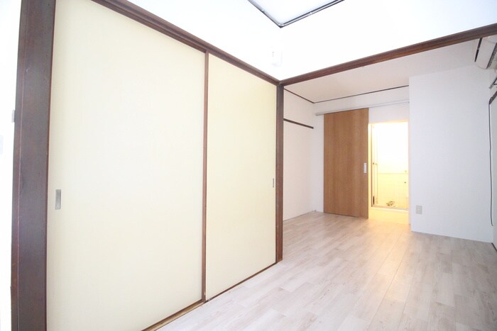 物件内観写真10　(居室)