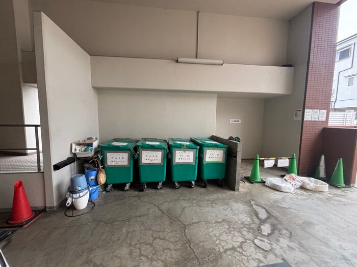 物件外観写真4　(建物設備)