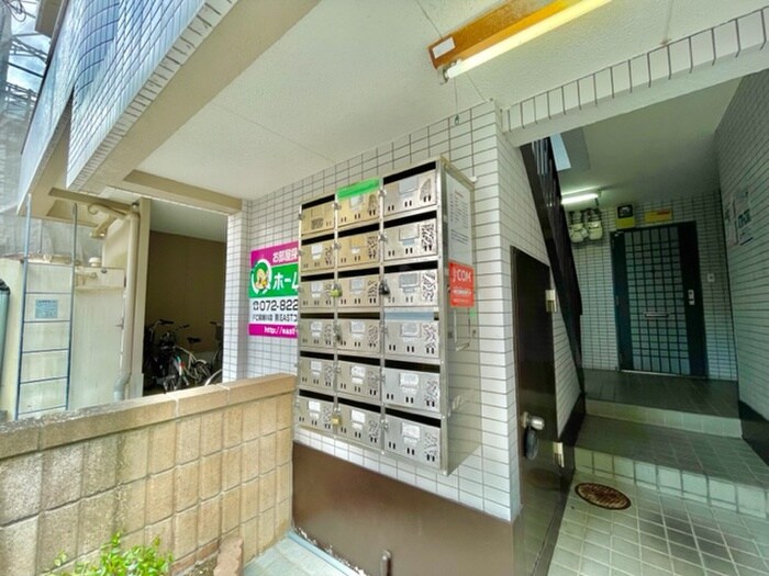 物件外観写真2　(建物設備)