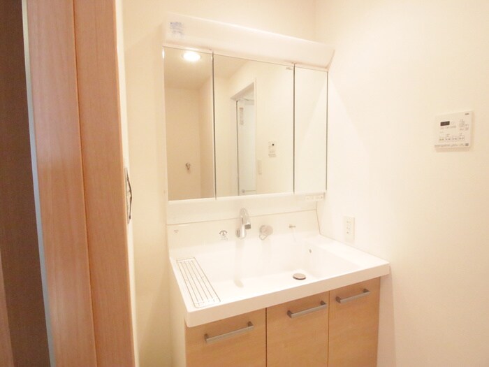 物件内観写真11　(洗面)