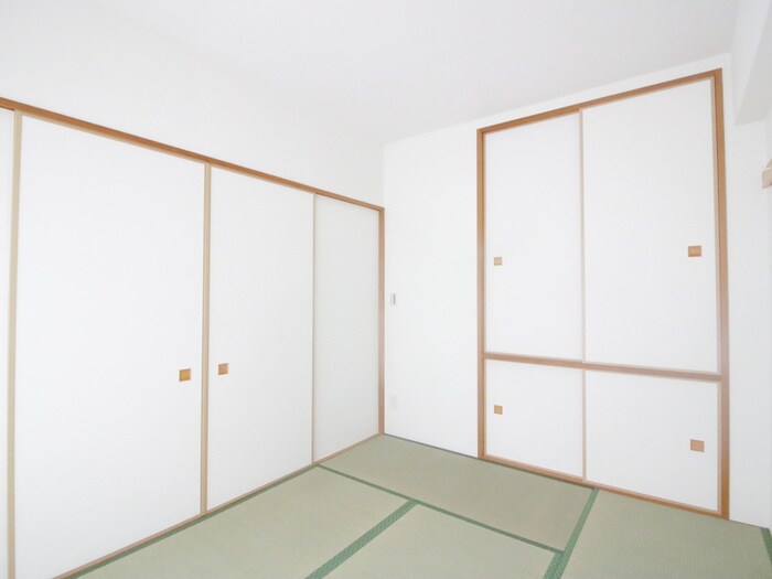 物件内観写真13　(居室)