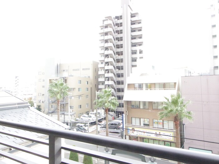 物件内観写真22　(室内からの展望)