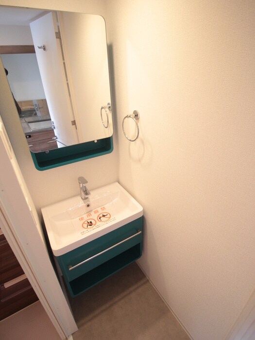 物件内観写真10　(洗面)