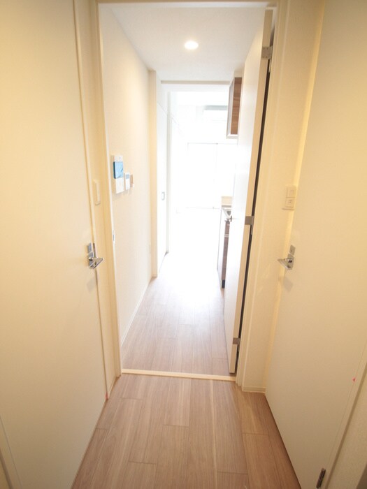 物件内観写真13　(廊下)