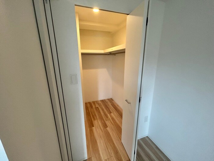 物件内観写真13　(収納)