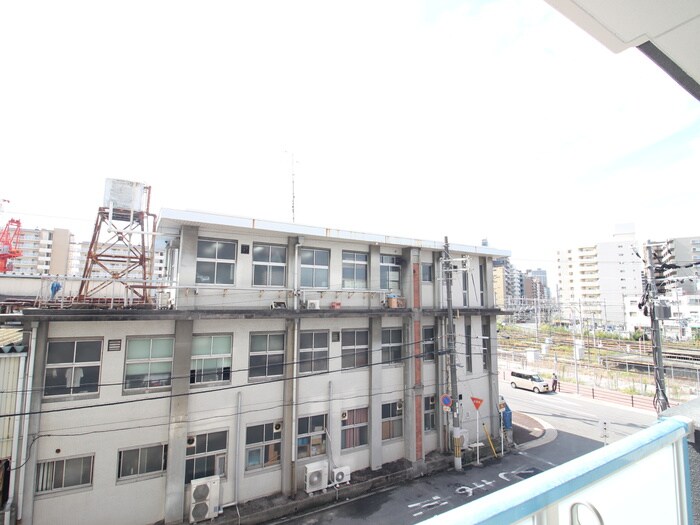 物件内観写真16　(室内からの展望)