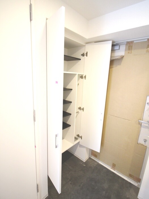 物件内観写真16　(靴箱)